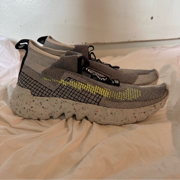 Nike Grey Sneakers - Picture 7 of 13